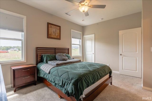 4641 Chelmsford Drive, Newburgh, IN 47630