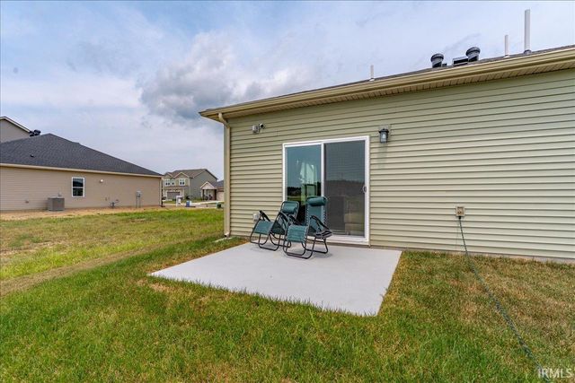 4641 Chelmsford Drive, Newburgh, IN 47630