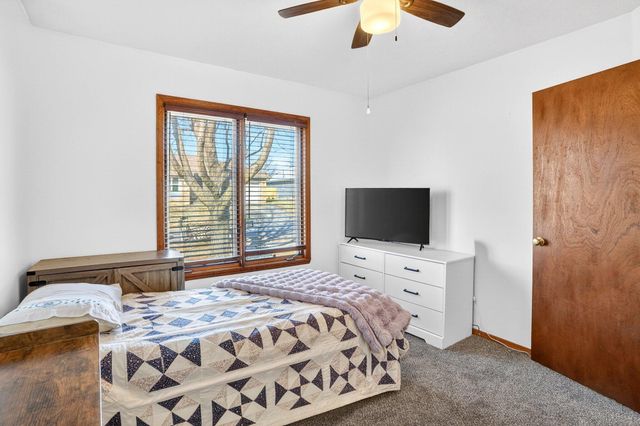 3204 S Nettleton Avenue, Springfield, MO 65807