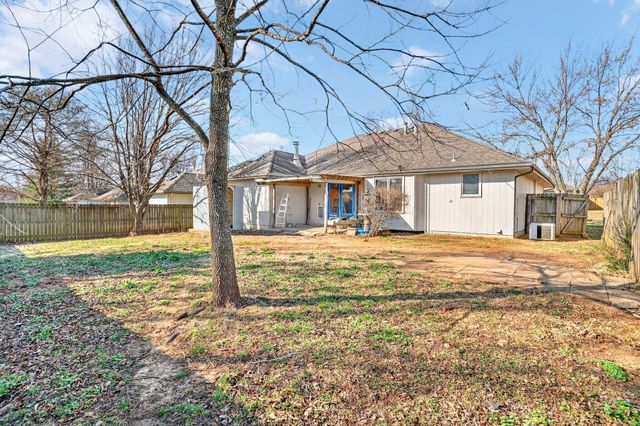 3204 S Nettleton Avenue, Springfield, MO 65807