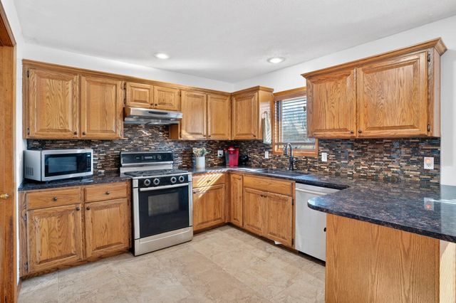 3204 S Nettleton Avenue, Springfield, MO 65807