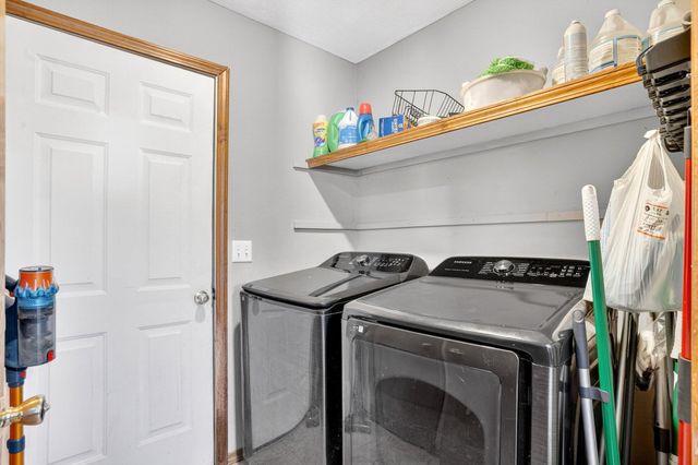 3204 S Nettleton Avenue, Springfield, MO 65807