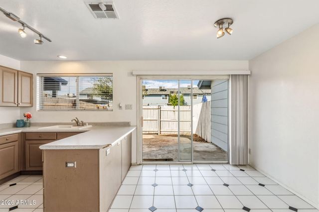 10101 N 91ST Avenue 140, Peoria, AZ 85345