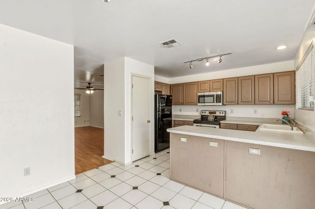 10101 N 91ST Avenue 140, Peoria, AZ 85345