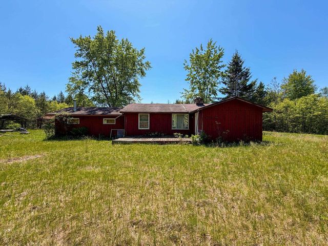 W5981 9th Street, Necedah, WI 54646