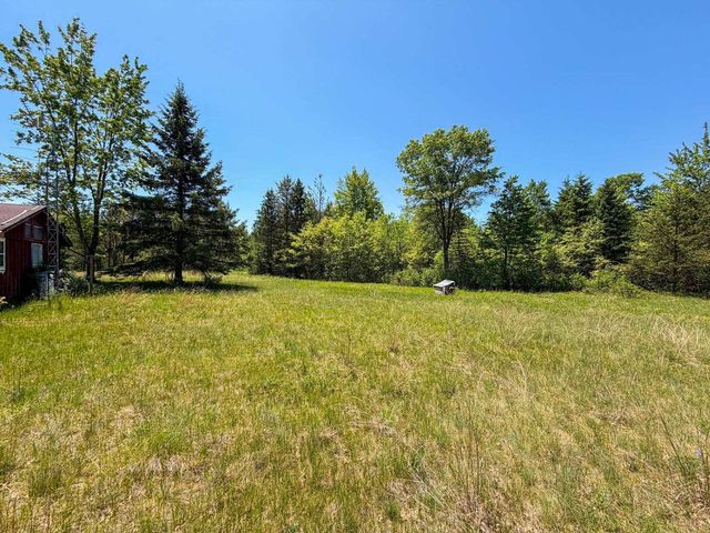 W5981 9th Street, Necedah, WI 54646
