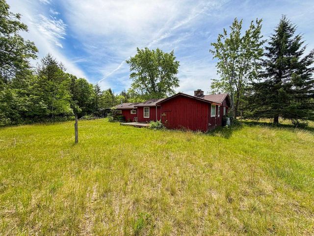 W5981 9th Street, Necedah, WI 54646