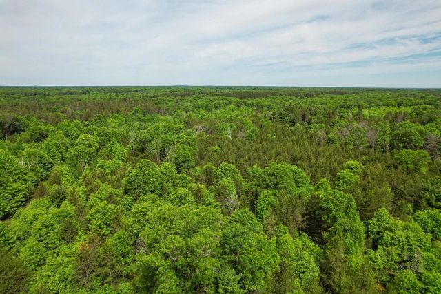 W5981 9th Street, Necedah, WI 54646