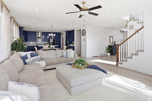 271 N 110 W, Vineyard, UT 84059