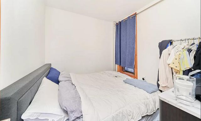 362 W 36th St Apt 4F, New York City, NY 10018