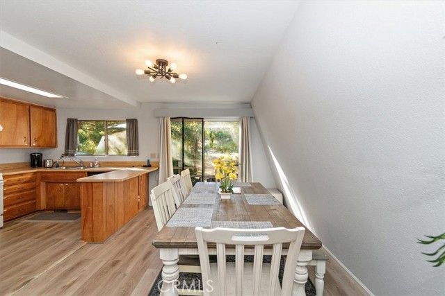 598 Dahlia Drive, Green Valley Lake, CA 92341