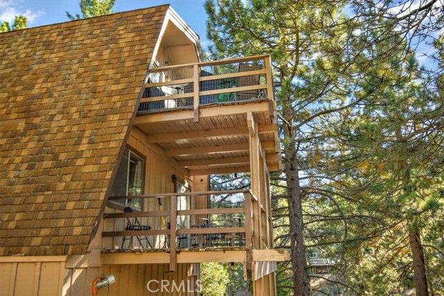 598 Dahlia Drive, Green Valley Lake, CA 92341