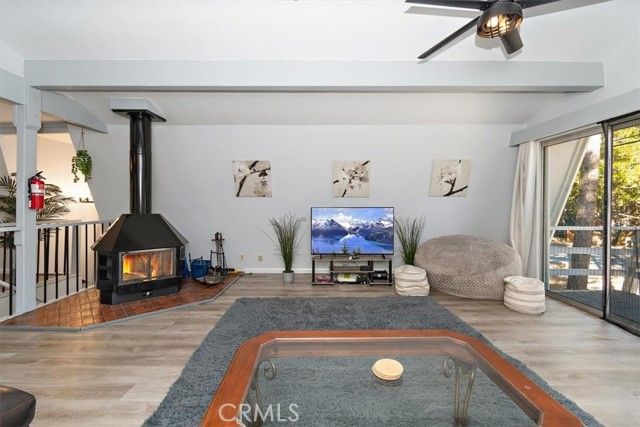 598 Dahlia Drive, Green Valley Lake, CA 92341