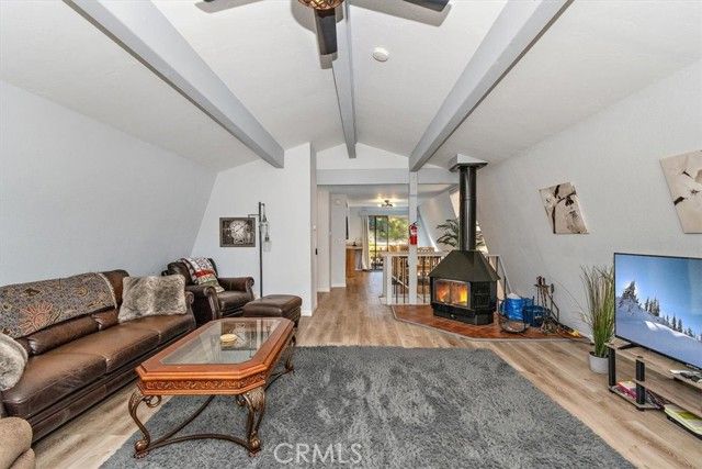 598 Dahlia Drive, Green Valley Lake, CA 92341