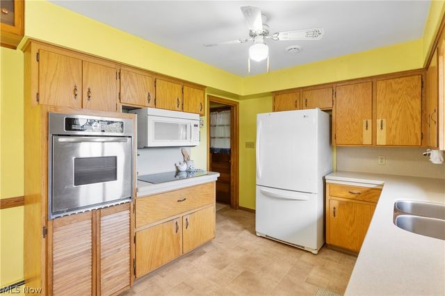 7903 E Liberty Street, Hubbard, OH 44425