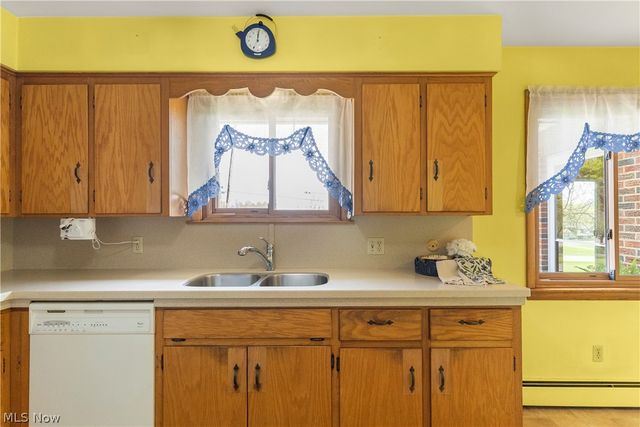 7903 E Liberty Street, Hubbard, OH 44425