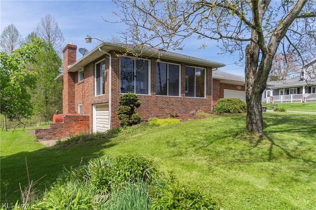 7903 E Liberty Street, Hubbard, OH 44425