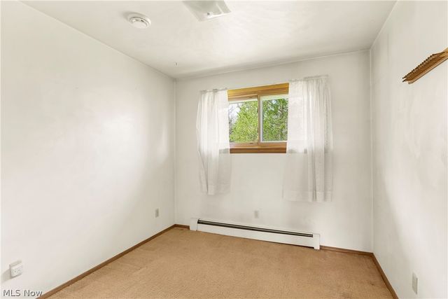 7903 E Liberty Street, Hubbard, OH 44425