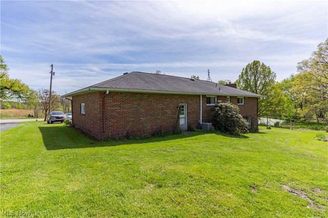 7903 E Liberty Street, Hubbard, OH 44425