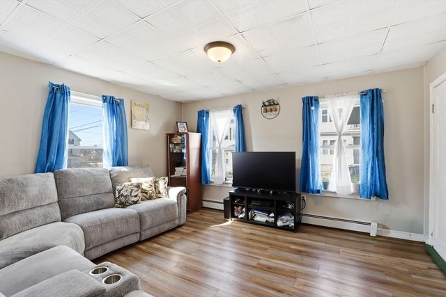 477 Palmer St, Fall River, MA 02721