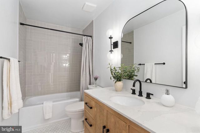 12621 BELLEFLOWER LN, Fredericksburg, VA 22407