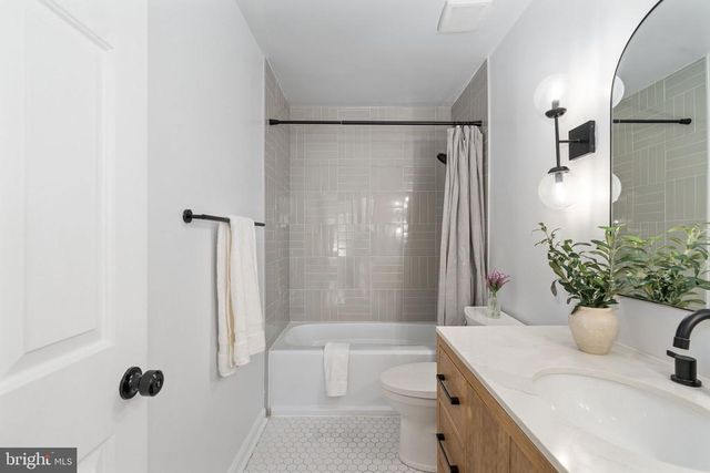 12621 BELLEFLOWER LN, Fredericksburg, VA 22407