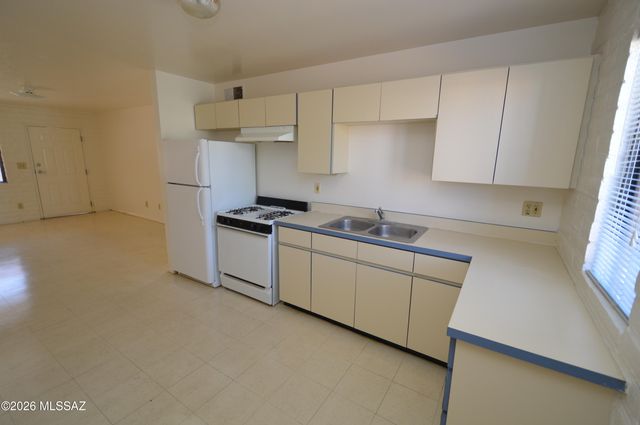 4115 E North St Apt 3, Tucson, AZ 85712