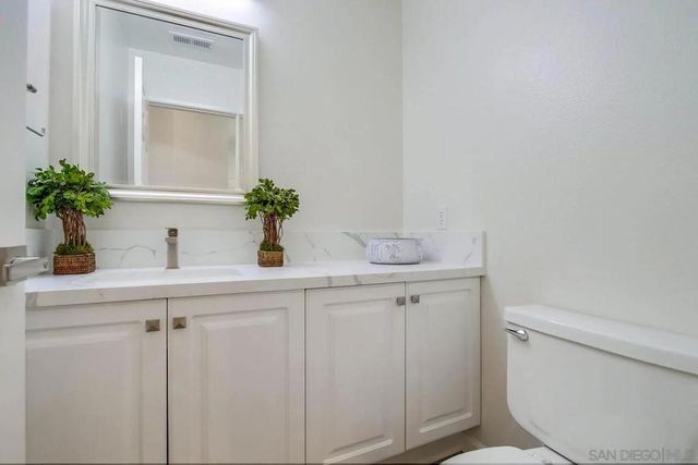 3717 Ruette De Ville, San Diego, CA 92130
