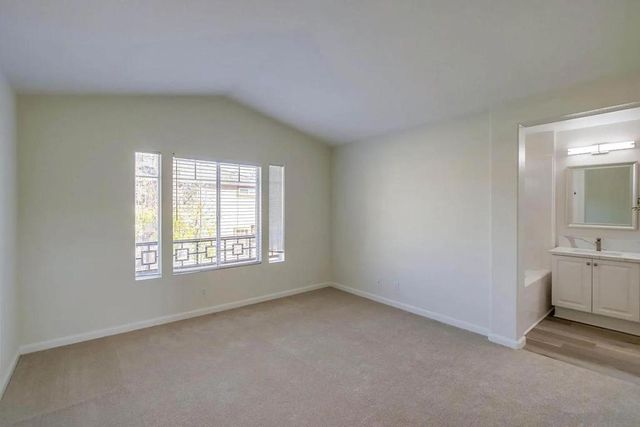 3717 Ruette De Ville, San Diego, CA 92130