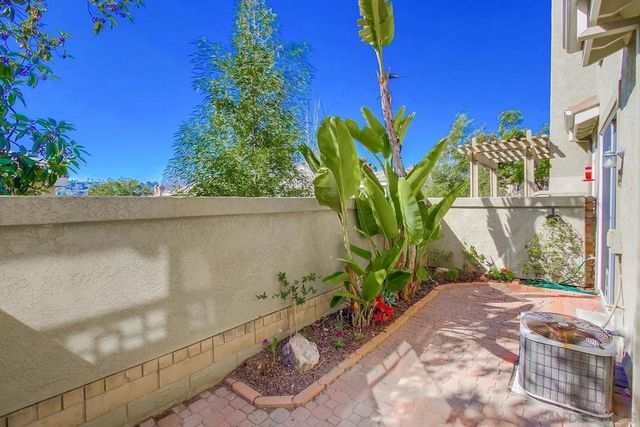 3717 Ruette De Ville, San Diego, CA 92130