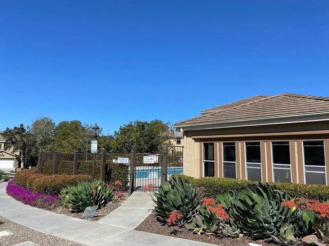 3717 Ruette De Ville, San Diego, CA 92130