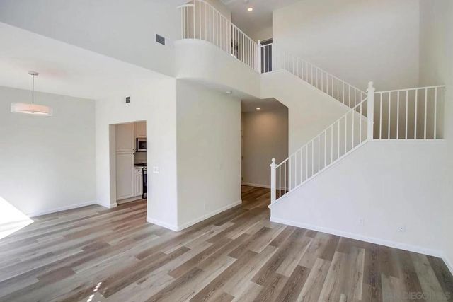3717 Ruette De Ville, San Diego, CA 92130