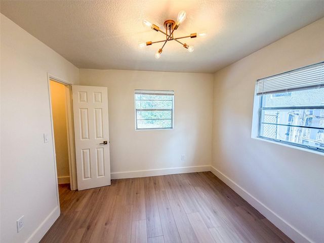 4211 W BAY VIEW AVENUE, Tampa, FL 33611