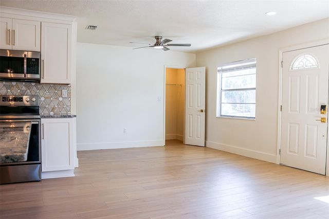 4211 W BAY VIEW AVENUE, Tampa, FL 33611