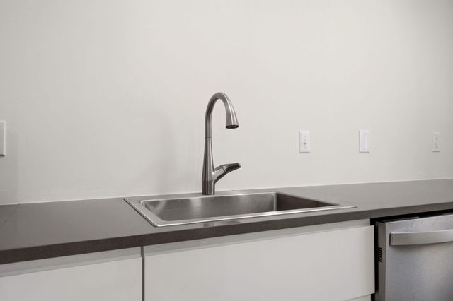 11608 Clifford Avenue NE, Albuquerque, NM 87112