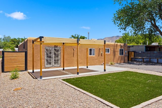 11608 Clifford Avenue NE, Albuquerque, NM 87112