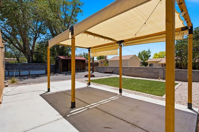 11608 Clifford Avenue NE, Albuquerque, NM 87112