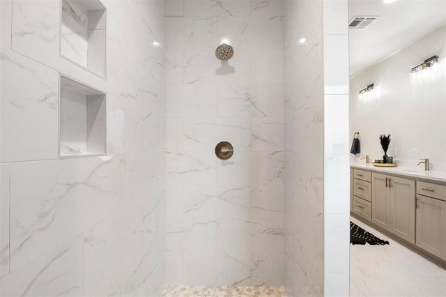 42773 Garrett's Lake Road, Shawnee, OK 74804