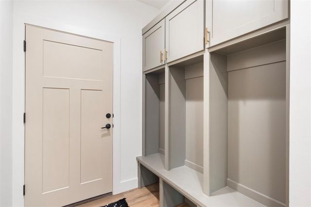 42773 Garrett's Lake Road, Shawnee, OK 74804