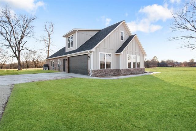 42773 Garrett's Lake Road, Shawnee, OK 74804