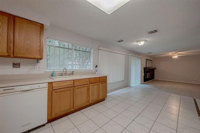 2915 Windchase Boulevard, Houston, TX 77082