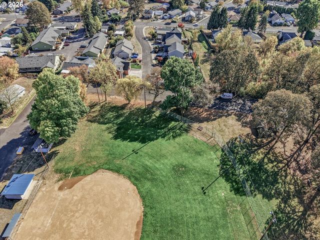 112 MIKAYLA Ln, St Helens, OR 97051