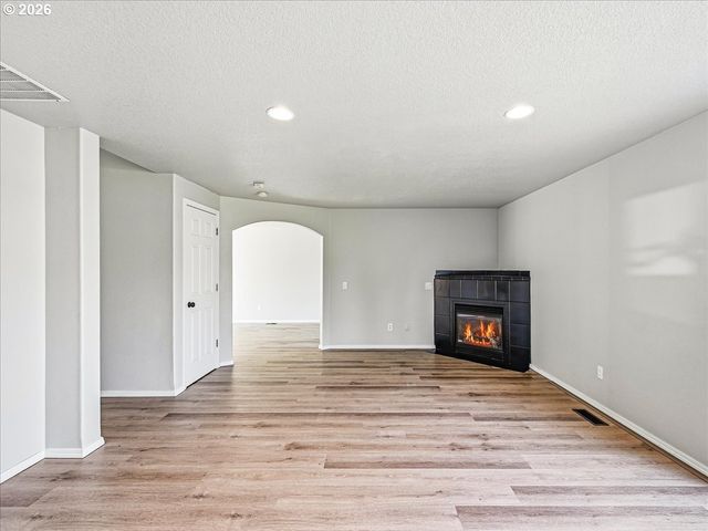 112 MIKAYLA Ln, St Helens, OR 97051