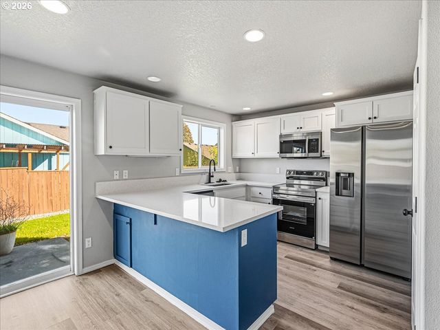112 MIKAYLA Ln, St Helens, OR 97051