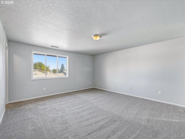 112 MIKAYLA Ln, St Helens, OR 97051