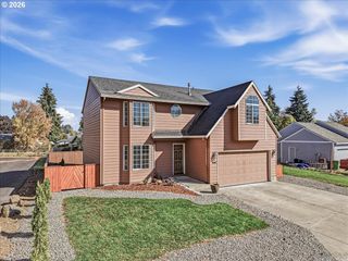 112 MIKAYLA Ln, St Helens, OR 97051