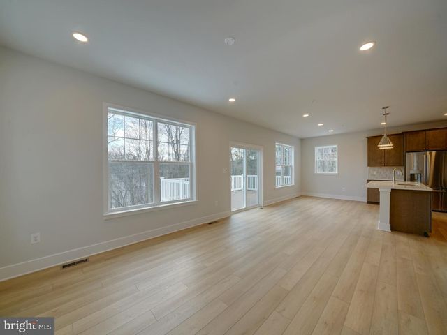 9437 FAIRVIEW AVE, Laurel, MD 20723