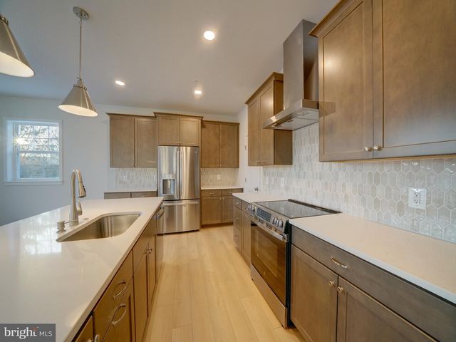 9437 FAIRVIEW AVE, Laurel, MD 20723