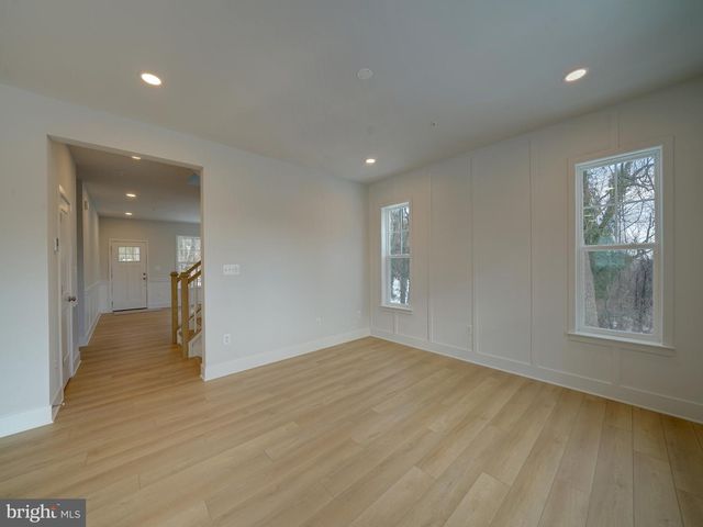 9437 FAIRVIEW AVE, Laurel, MD 20723