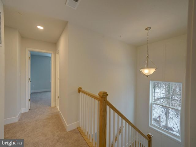 9437 FAIRVIEW AVE, Laurel, MD 20723